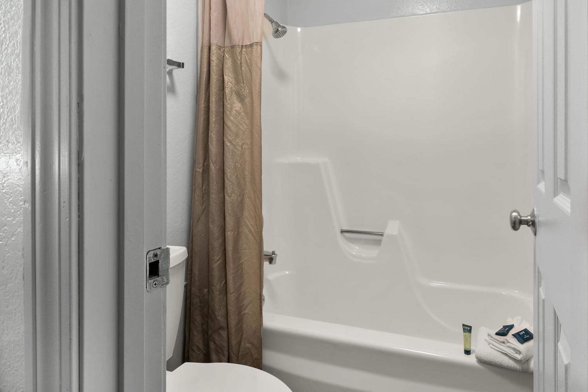 Americas Best Value Inn Bangor Extérieur photo