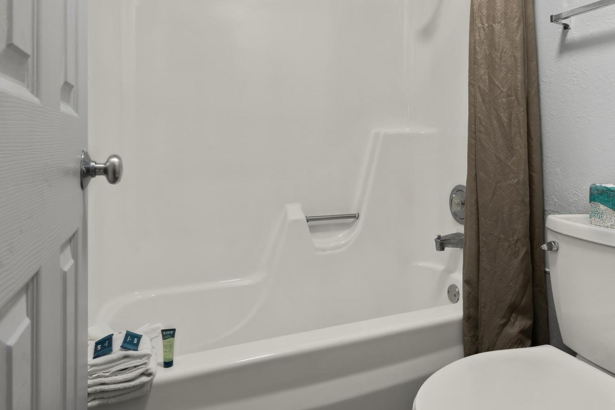 Americas Best Value Inn Bangor Extérieur photo