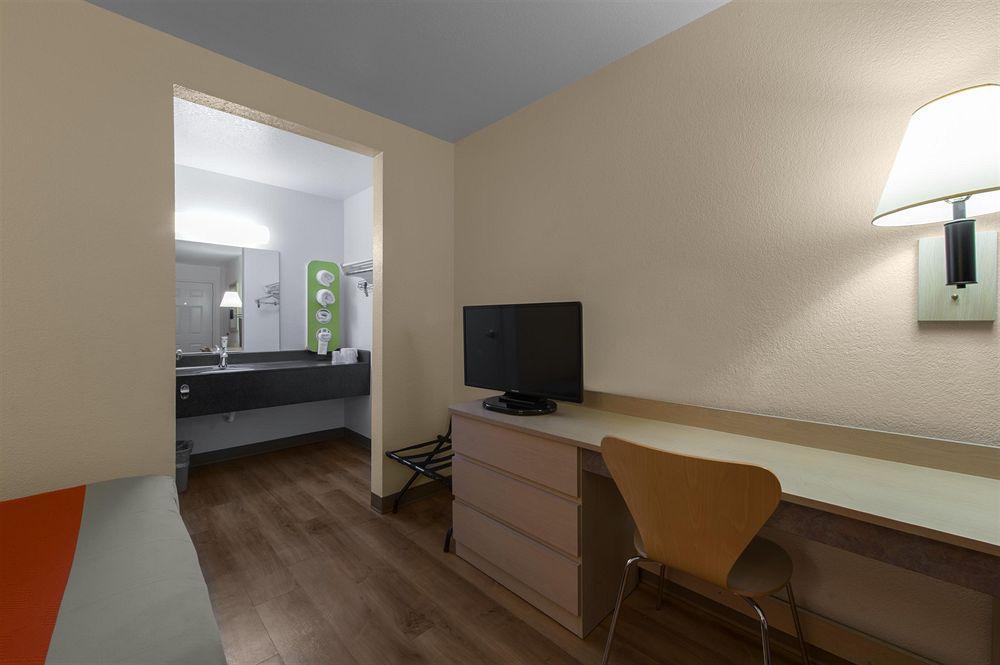 Americas Best Value Inn Bangor Extérieur photo